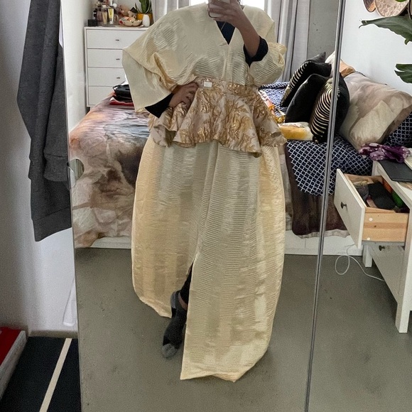 Elegant Cream Evening Gown from the MONICA Collection - Picture 4 of 12